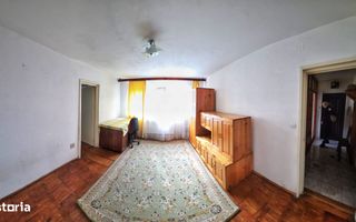 Apartament 2 camere Girocului etaj 2 cu centrala - Poză 1