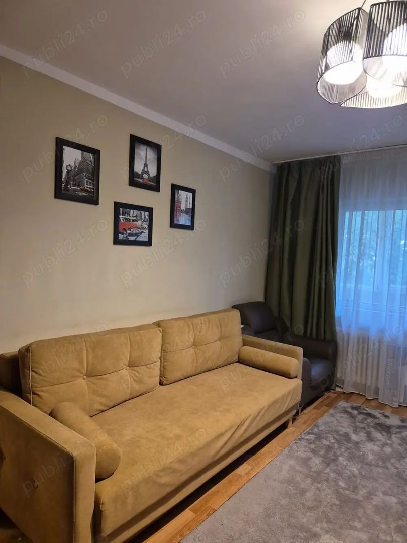 Aradului | 4 camere | Decomandat| Etaj intermediar | 3 balcoane si boxă - Poză 2