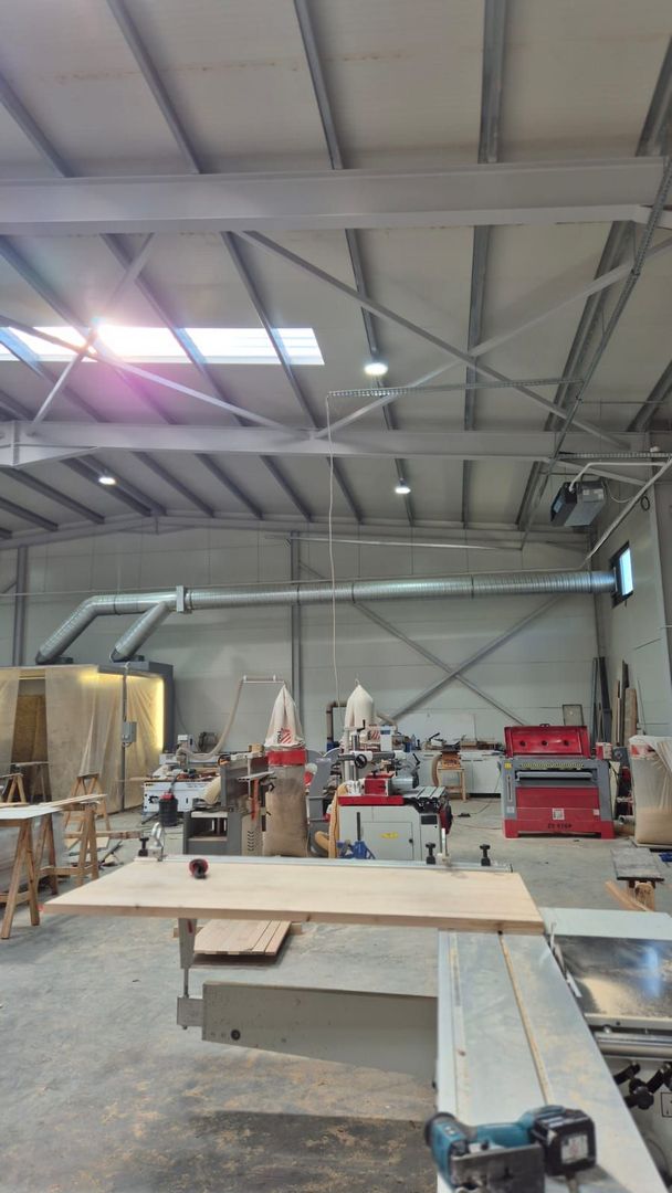 HALA DE VANZARE - Poză 6