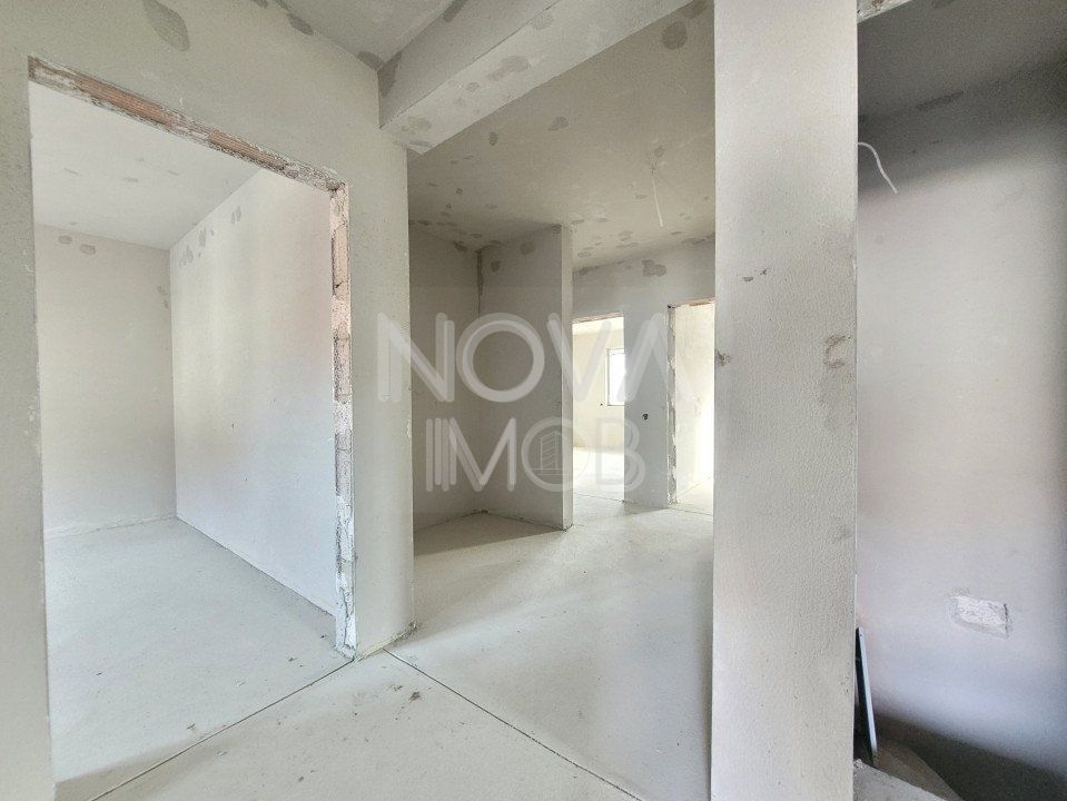 Casa individuala pe un singur nivel cu garaj dublu - Selimbar - Poză 13