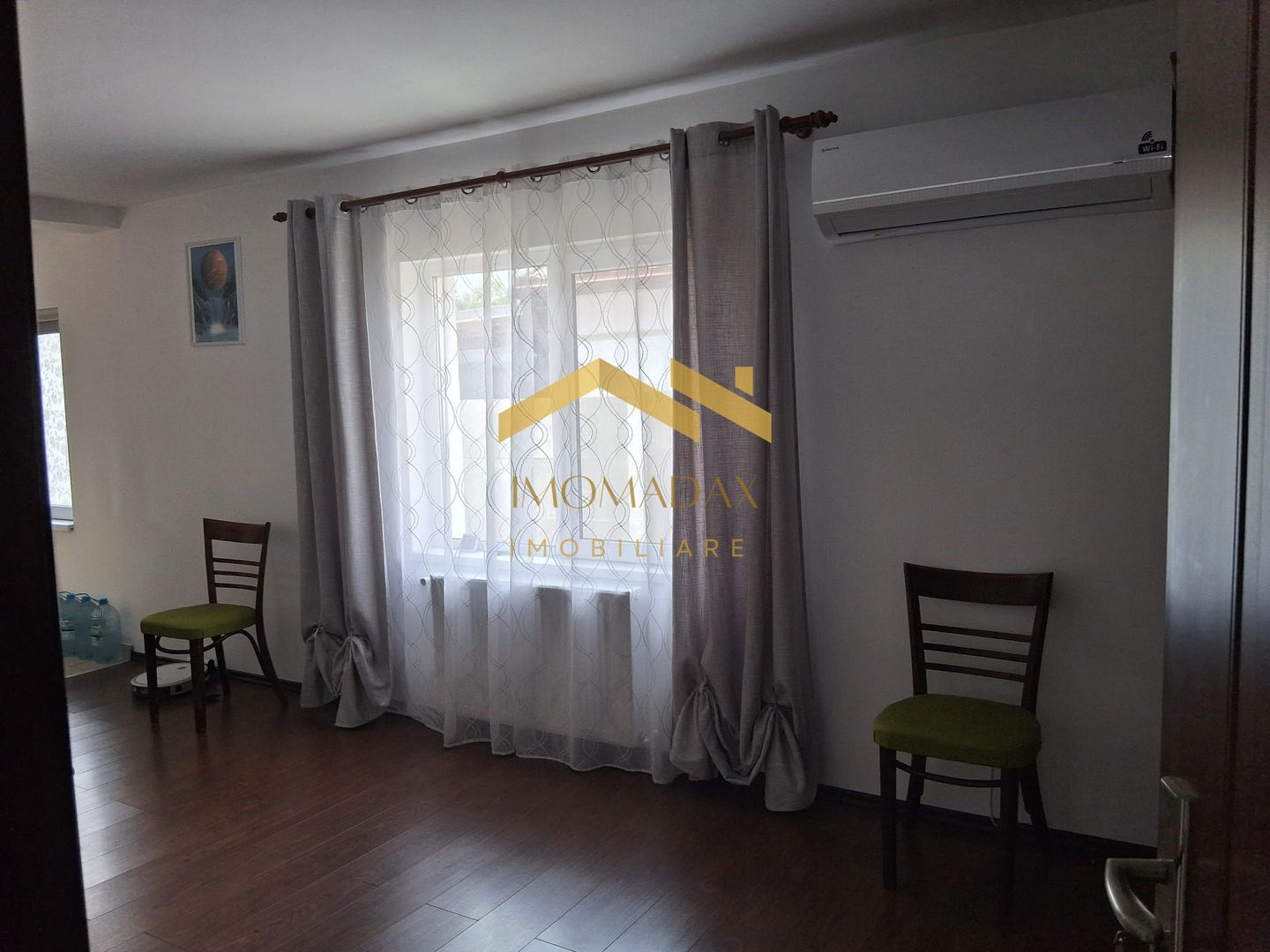 -Casa Individuala - 4 camere -teren generos - - Poză 13