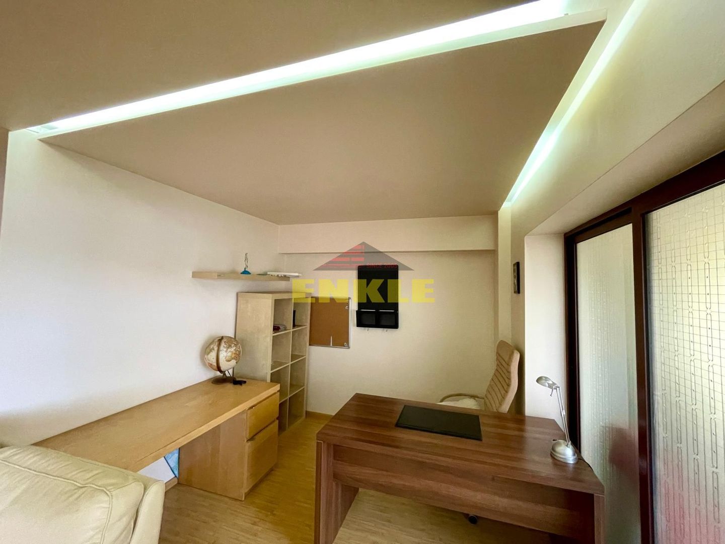 De vanzare apartament 4 camere, zona ultracentrala - Poză 4