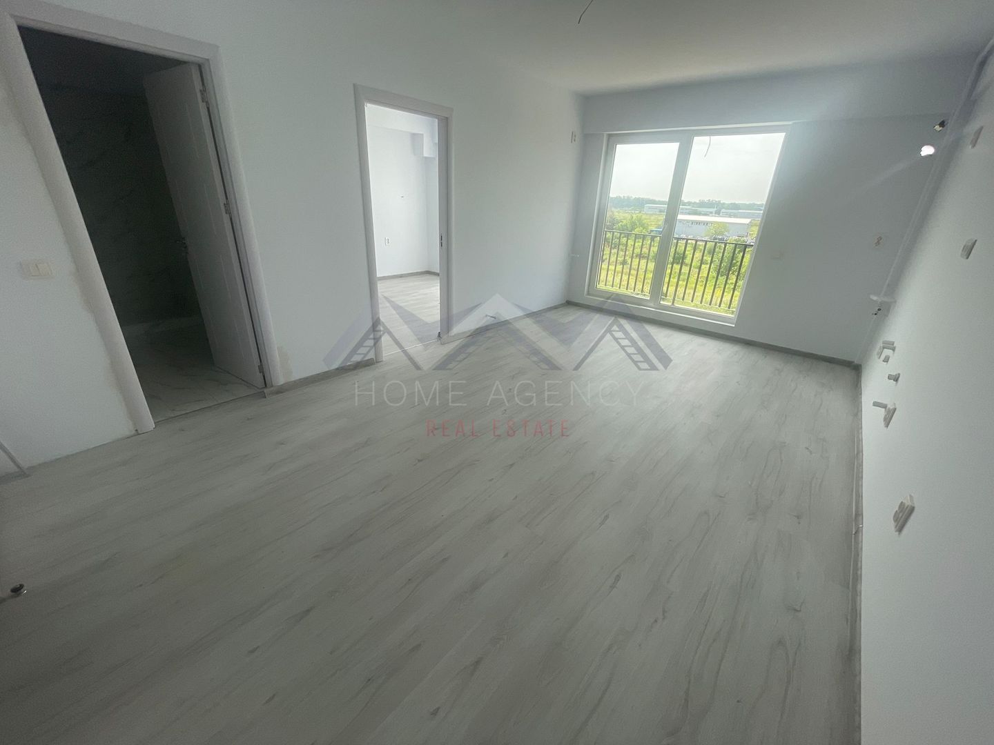 Apartament 3 camere Otopeni - TVA și parcare incluse - Poză 2