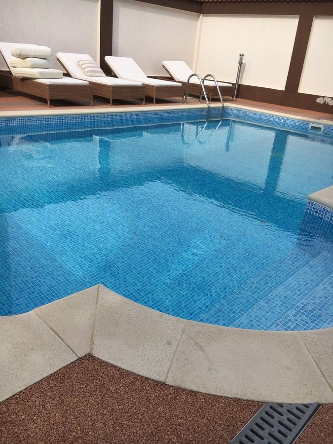 Bragadiru, vila individuala , 8 camere, piscina exterioara - Poză 2