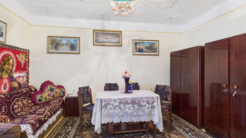 Proprietate cu 3 case din văiugă și teren în Nadab - Poză 5