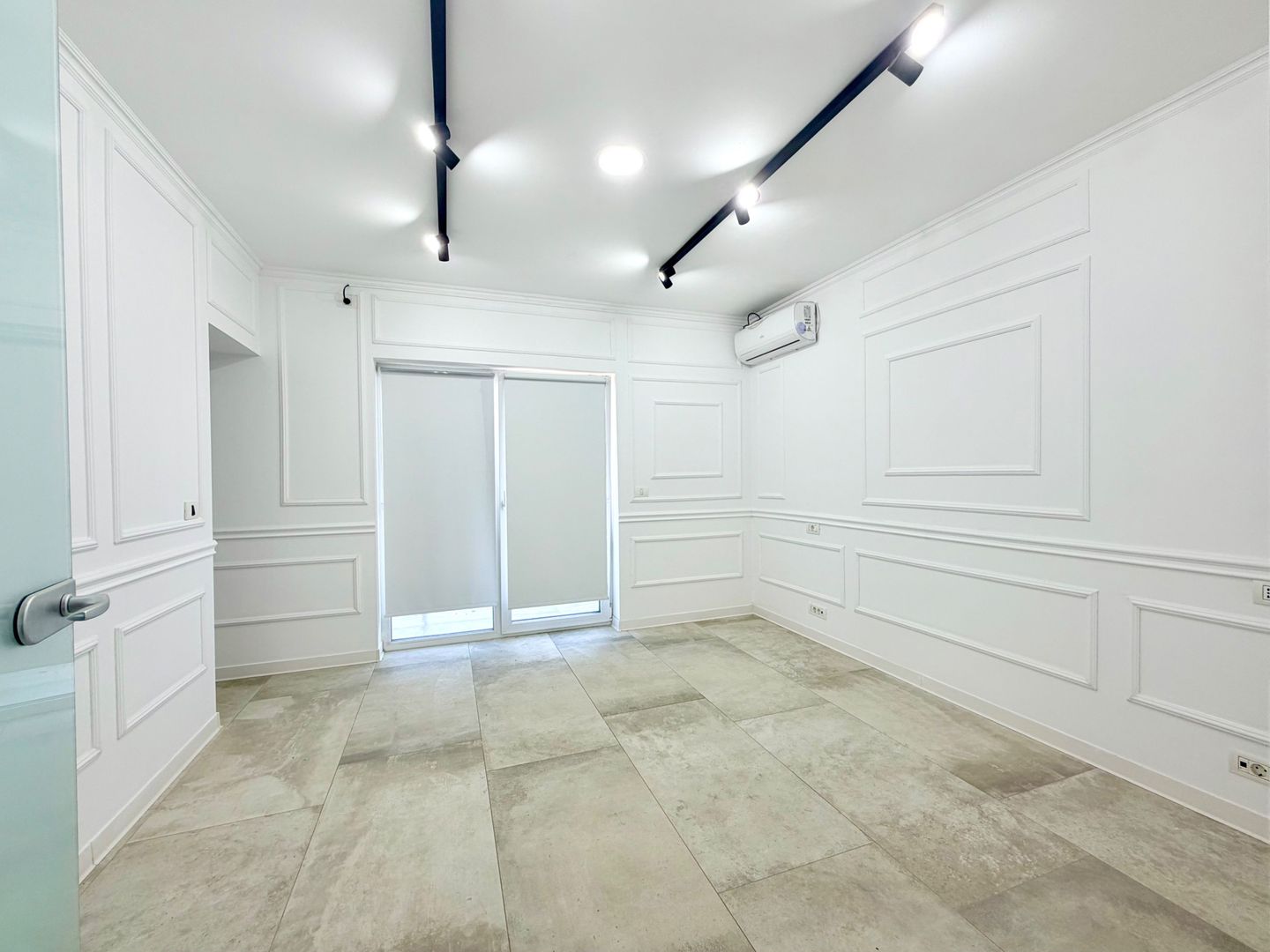 Casa individuală de închiriat - Giroc intrare - Poză 5
