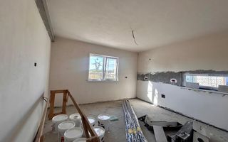 Vilă cu 4 camere de vânzare in Craiova - Poză 13