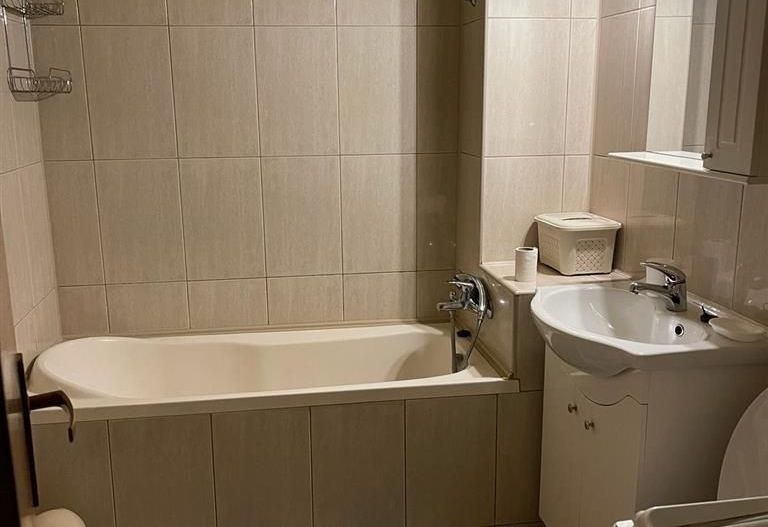 3 camere dec etaj 1 2 bai C Aradului la 10.min de MALL - Poză 7