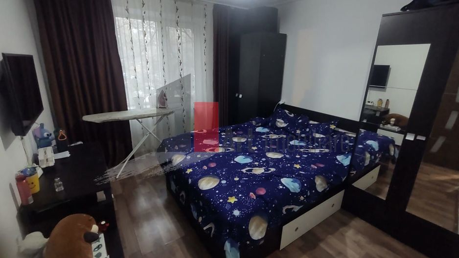 Vânzare apartament 3 camere decomandat Apărătorii Patriei - Spiru Haret - Poză 1