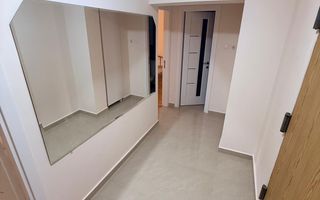 Recent renovat| partial mobilat| 2 camere| garaj, et.2| lift| balcon 12 mp. - Poză 13