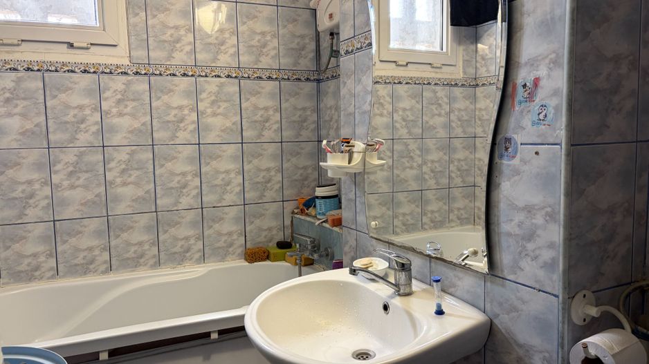 Apartament spatios cu trei camere, Piata Straduintei, 115.000€ - Poză 18