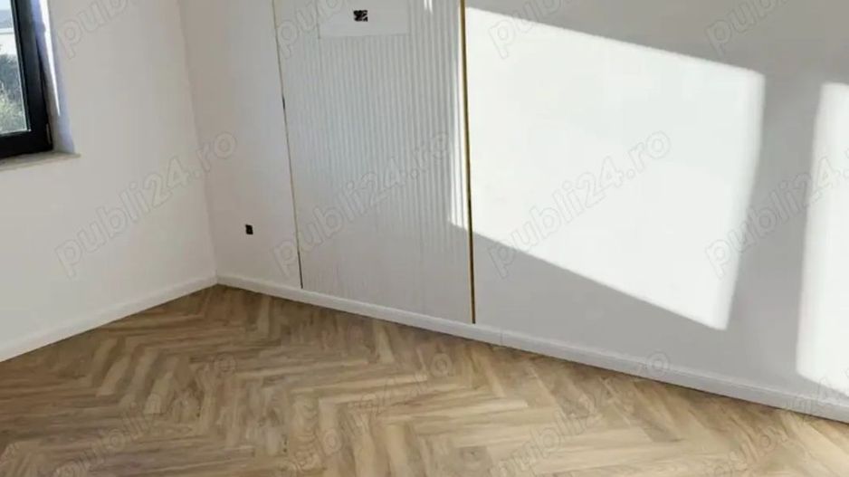 Casa  modernă P+1 zona Nord - Poză 6