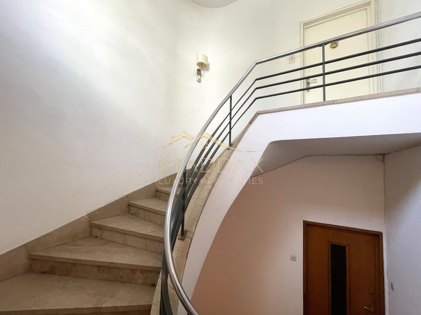 4 rooms ***203 SQM useful*** / 38 SQM terrace + garage / Primaverii - Poză 36