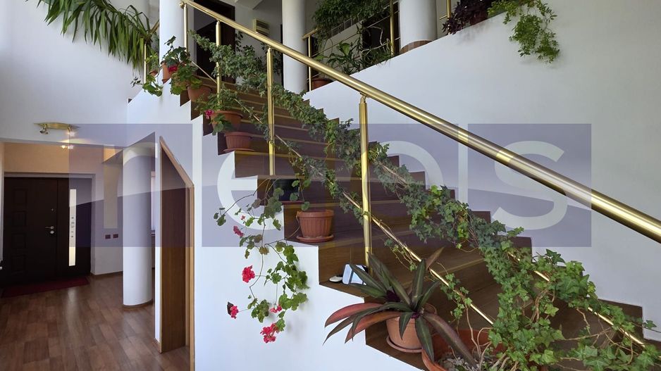 VANZARE CASA 7 CAMERE | PISCINA ACOPERITA | ZONA VATRA LUMINOASA - Poză 14