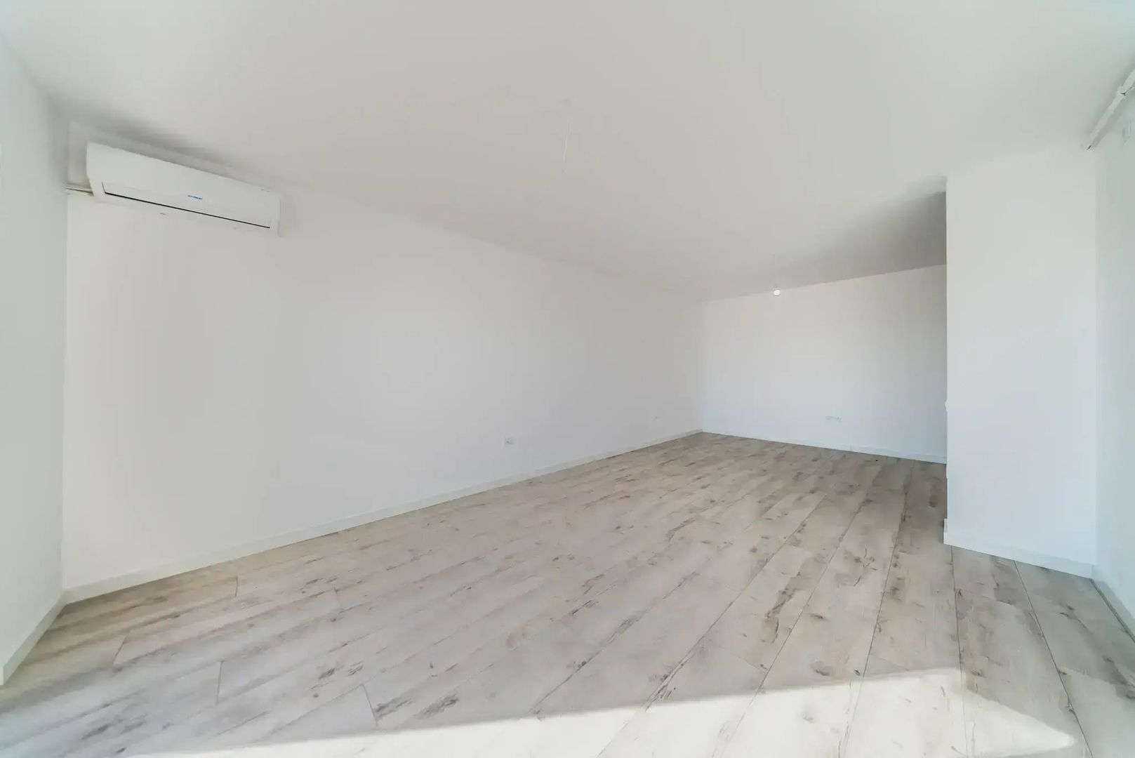 Apartament 2 camere Arad - Poză 9