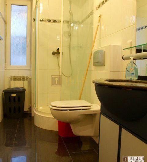 2 camere zona Fac. de Medicina - Hotel Continental, cu centrala proprie. - Poză 15