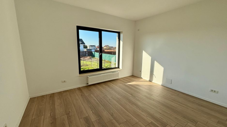 Vila pentru cei care vor spațiu, natură și acces rapid către București - Poză 27