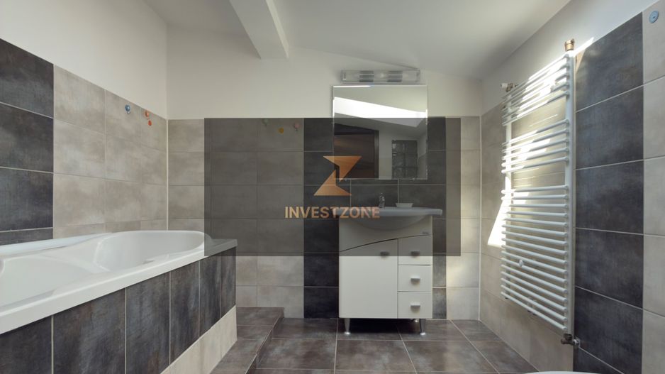 Casă Ultracentral în Oradea Rimanóczy Kálmán - curte proprie - Poză 3