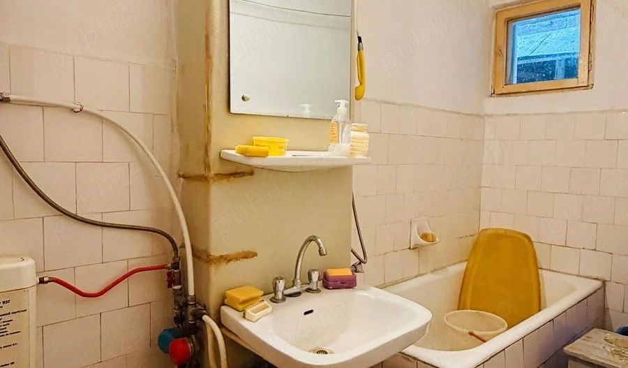 Apartament 2 camere, decomandat, etaj 3/10 Mazepa - Poză 4