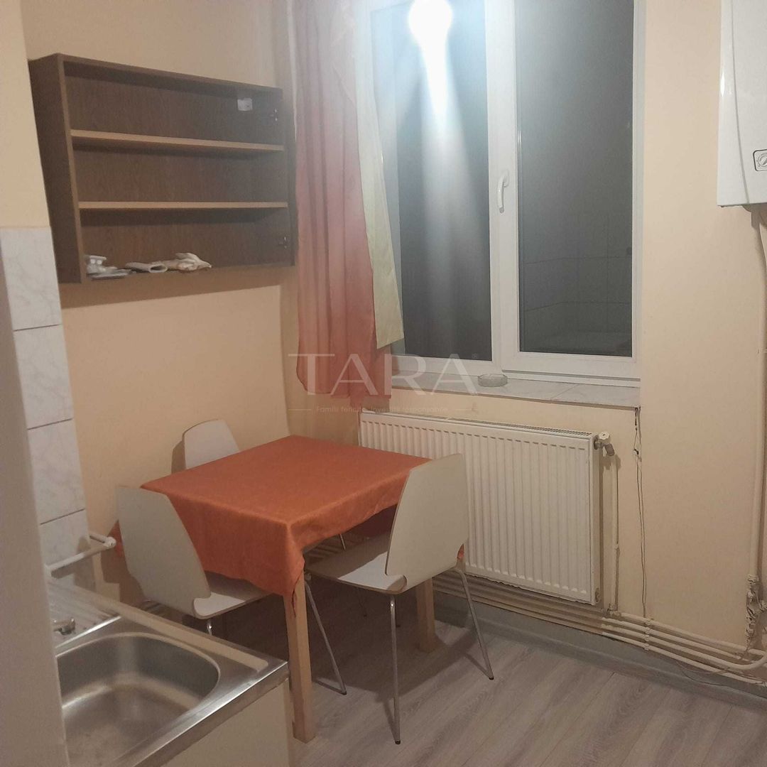 Apartament cu o cameră de vânzare - Gheorgheni - Poză 1