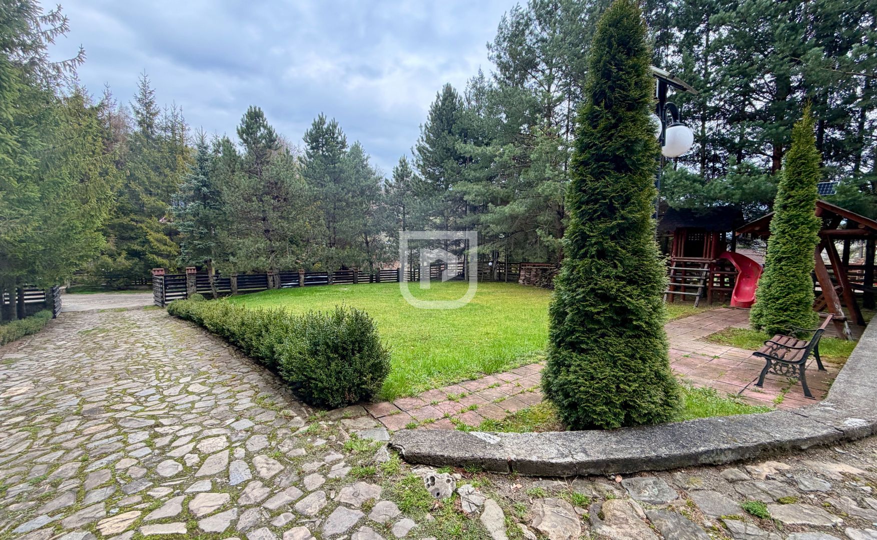 Casa / Pensiune 5 dormitoare Manastirea Humorului - Poză 23