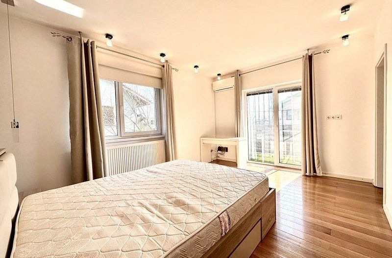 Apartament elegant -curte proprie - garaj - Poză 9