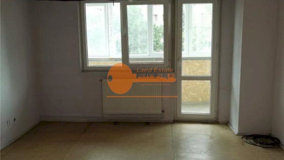 Apartament cu 3 camere in zona Gorjului (Centrala -Bloc Reabilitat) - Poză 3