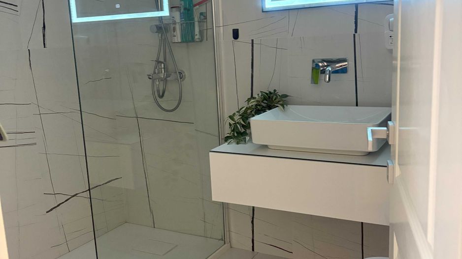 Apartament 2 cam Palatul Parlamentului, de lux, complex rezidential - Poză 7