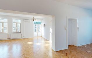 Spatiu Birouri | Etaj 1 + Mansarda | 4 Locuri Parcare | Zona Unirii | 200mp