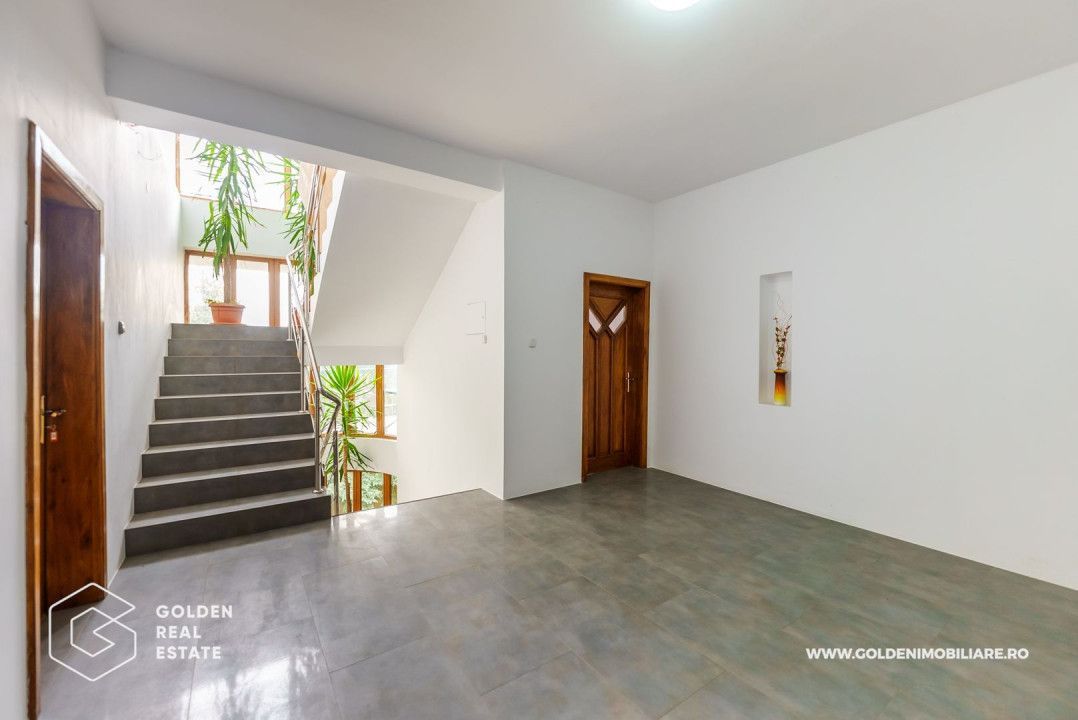 Oportunitate de investiție, vila pretabila pentru  afacere de familie - Poză 22