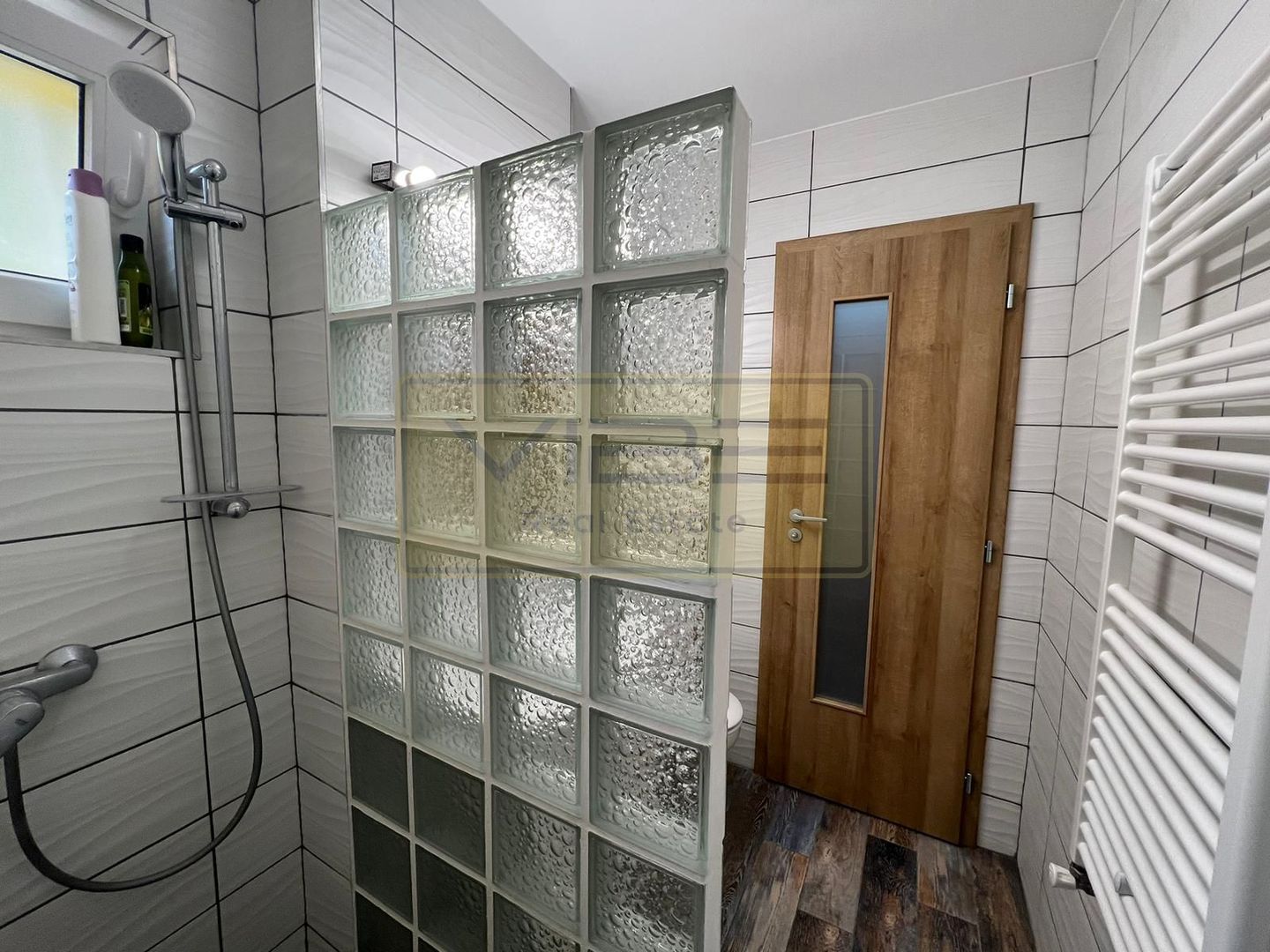 Apartament 2 dormitoare + living Podu Ros - Poză 20