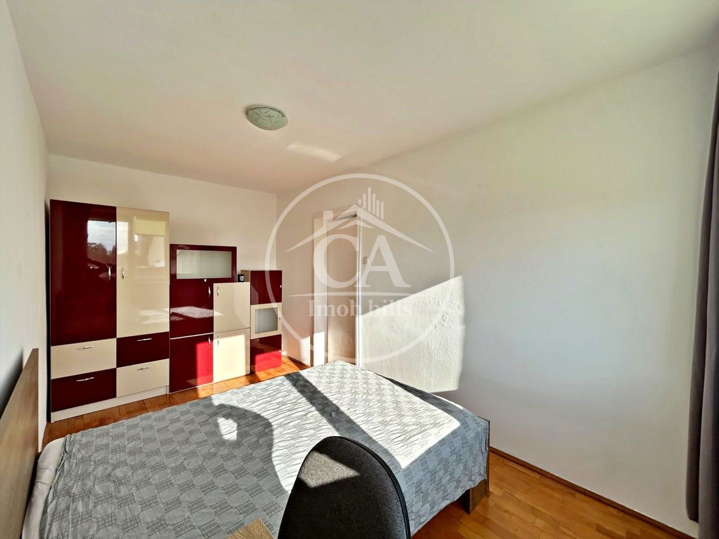 Apartament cu 3 camere de inchiriat in zona centrala, Oradea - Poză 4