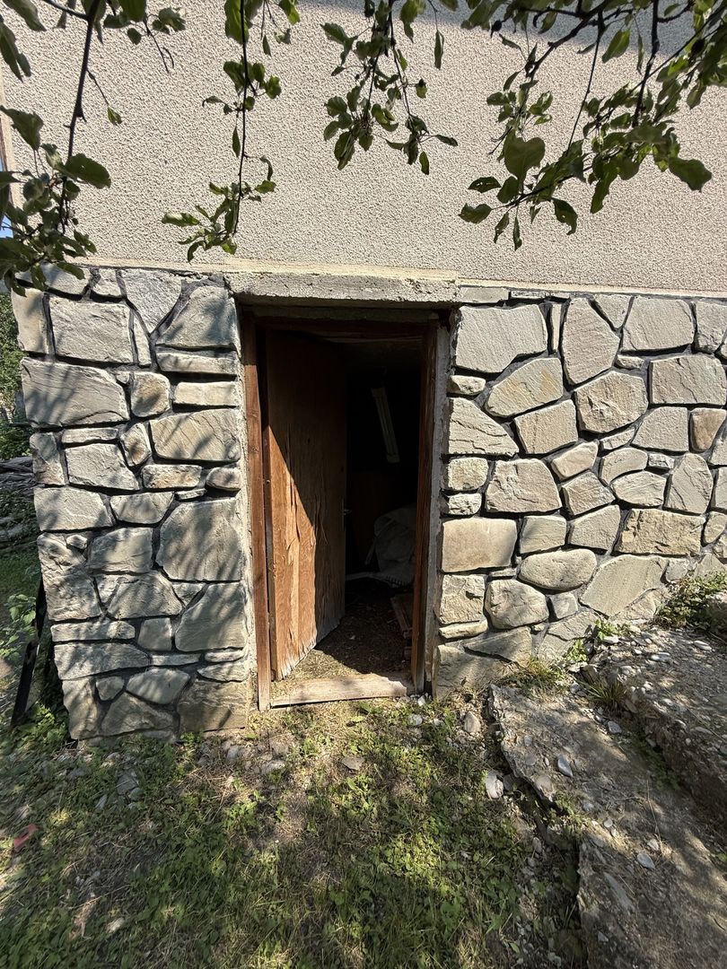 Casă parter+mansarda 80 mp+ teren intravilan 476 mp Sotrile Prahova ! - Poză 36
