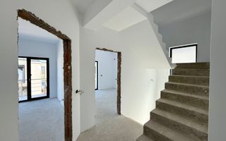 Vila 5 camere Tunari langa Cosmopolis - Poză 5