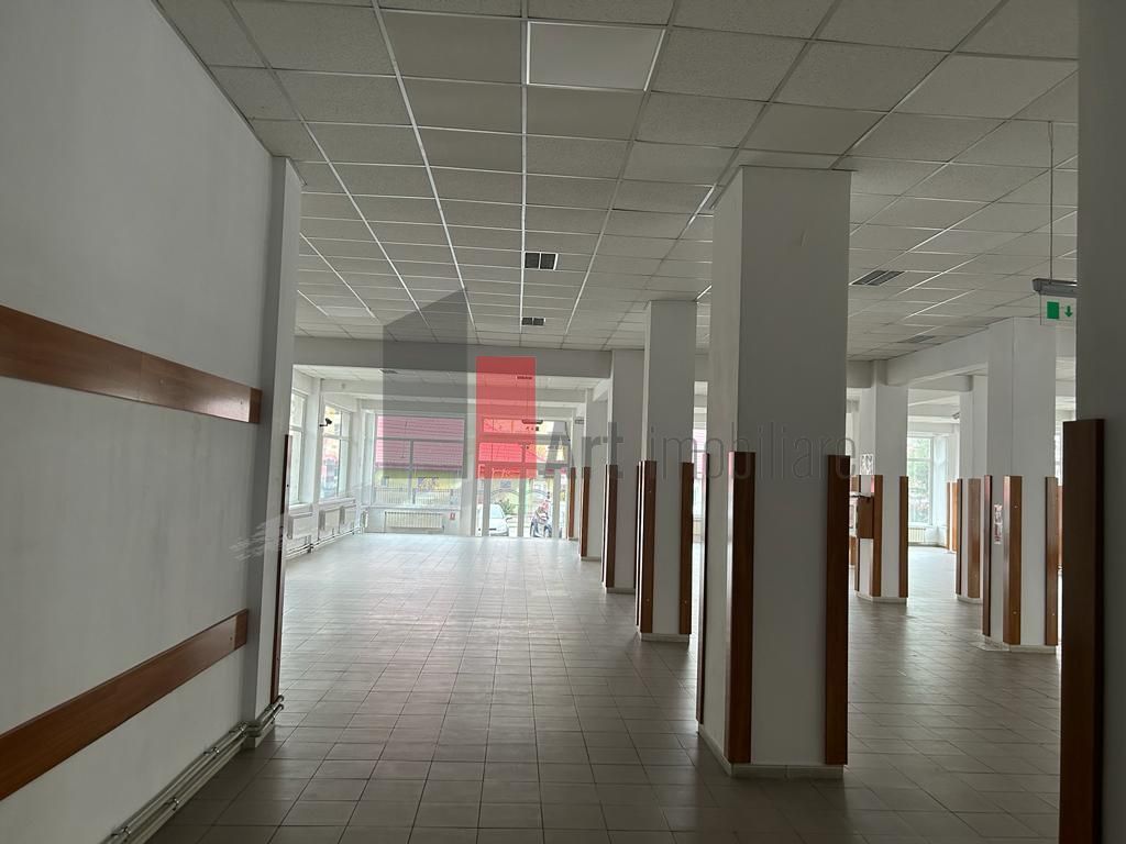 Spatiu comercial de inchiriat in zona Pietii Centrale - Poză 4