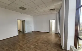 Spatiu de birouri de inchriat locatie centrala si vizibilitate buna - Poză 12