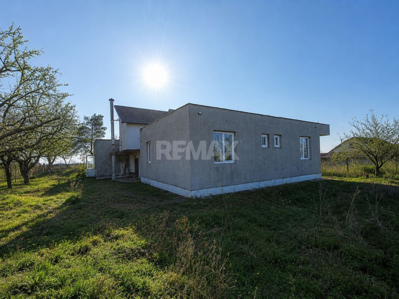 Casă în Doroțcaia – 170 m² | 13,71 ari | 6 camere + living - Poză 4