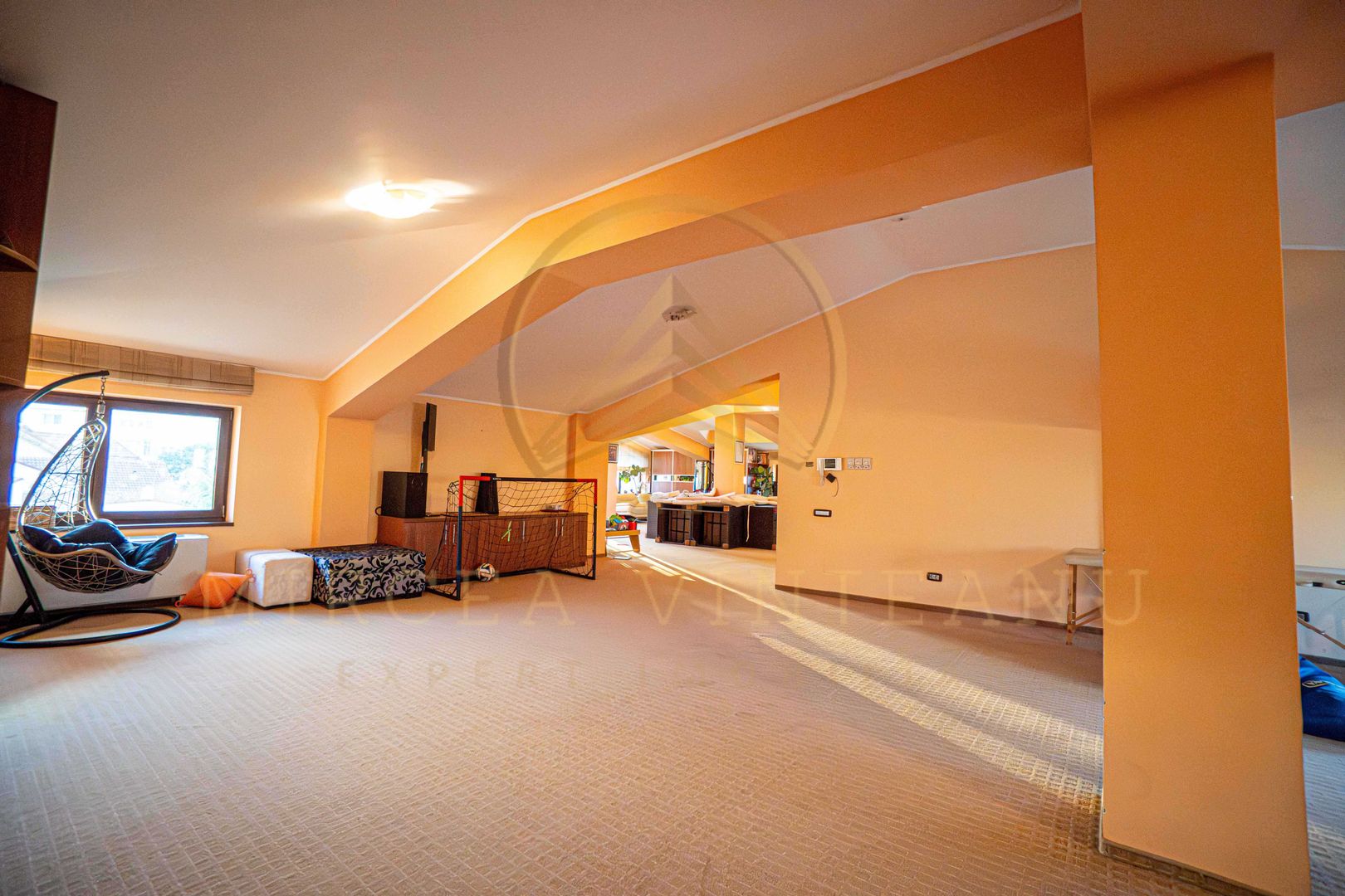 DACIA - Vila D+P+1E+M, teren 780 mp, deschidere 24 ml. - Poză 48