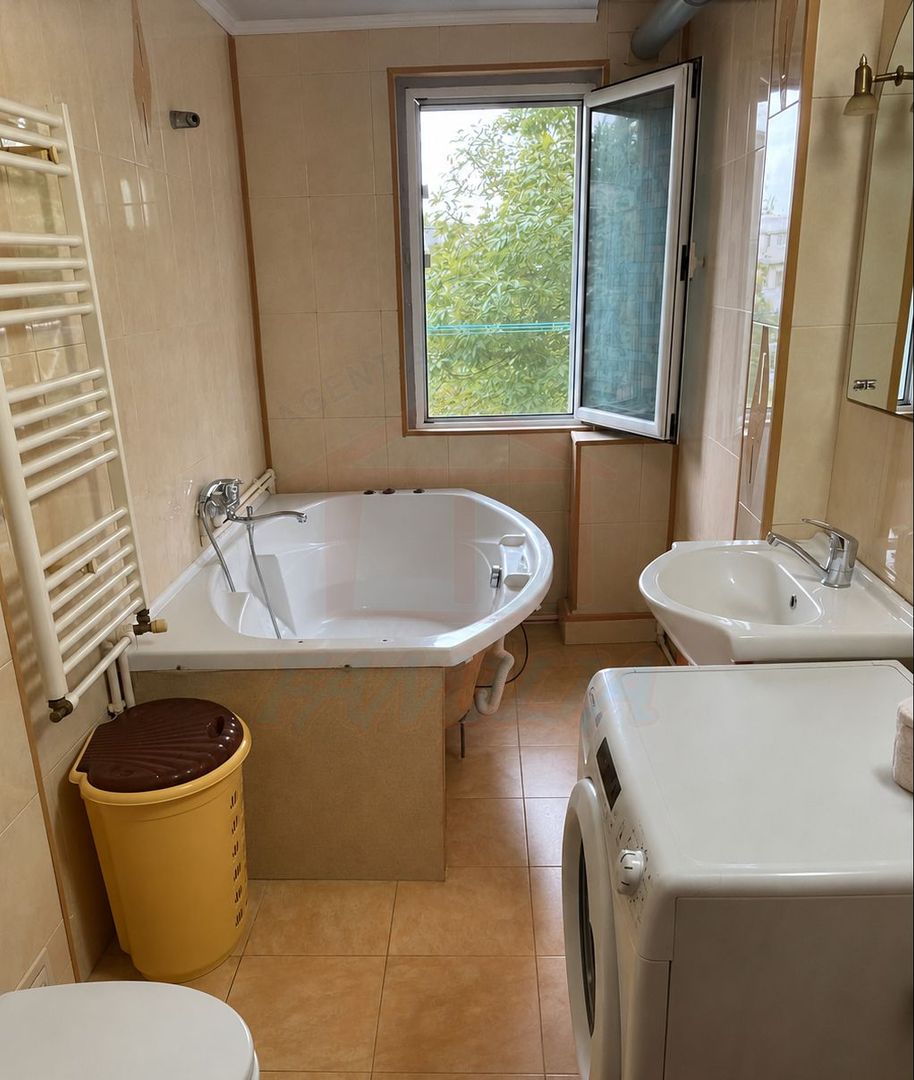 🏡De închiriat apartament 3 camere  | Micro 40 | 1600 lei - Poză 4