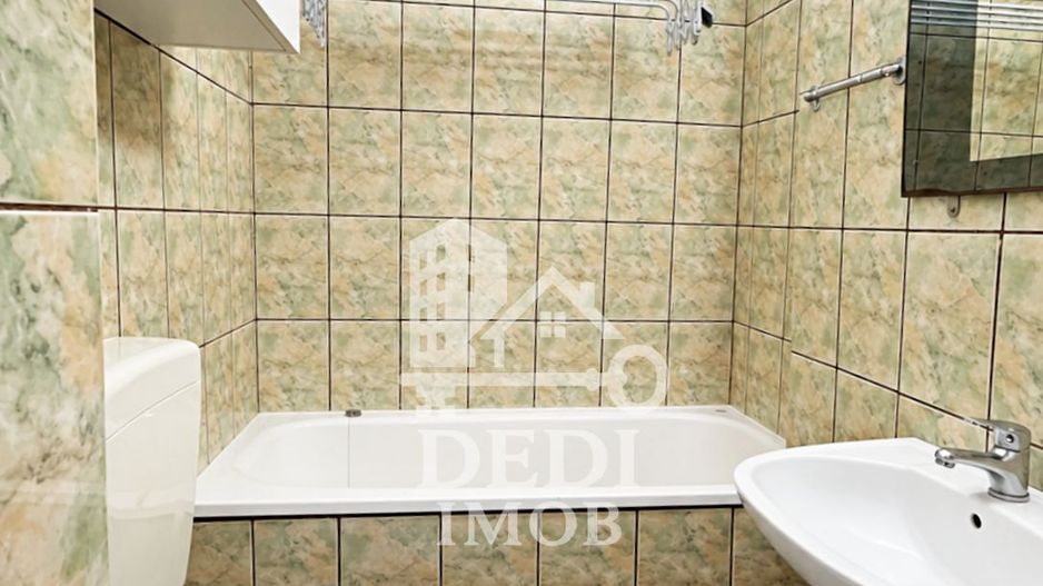 Apartament 2 camere de vanzare in zona Rogerius, Oradea - Poză 6