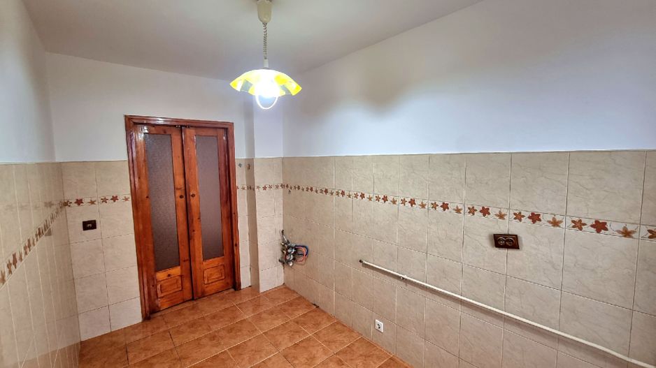2 camere, 57 mp., Calea Martirilor, et.5/10, lift, termoizolație - Poză 5