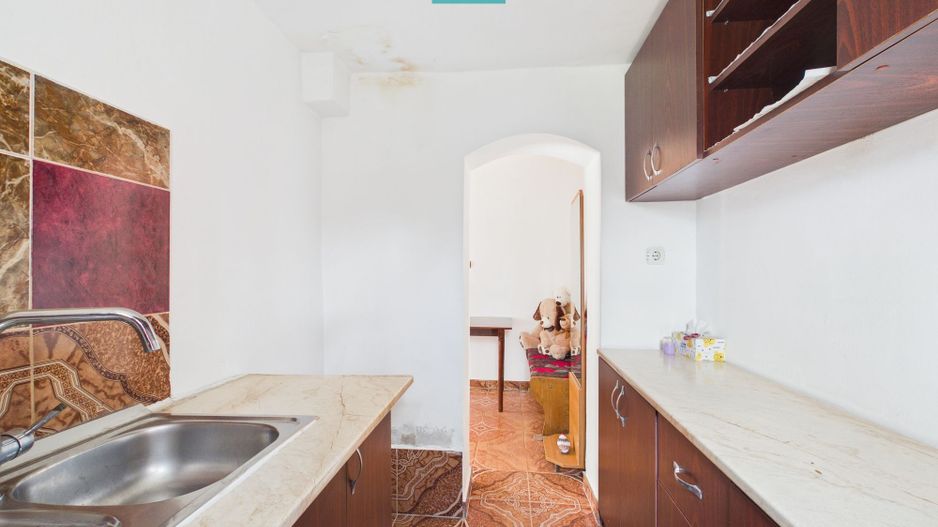 2 case separate + curte 1400 mp – Zona Dâmbovița - Poză 19