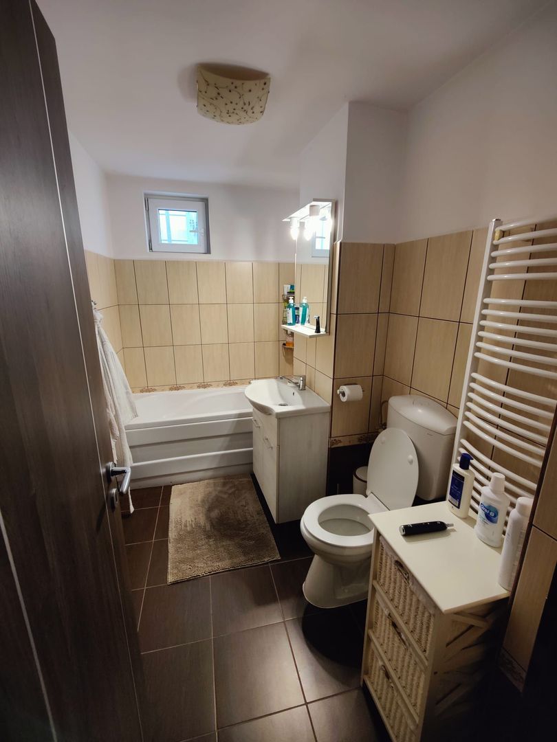 Apartament 4 camere,  decomandat, 96 mp, comison 0%. - Poză 9