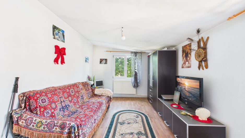 Casă individuala P + 1 + Pod - Pantelion - 130 mp utili - 200 mp teren - Poză 2