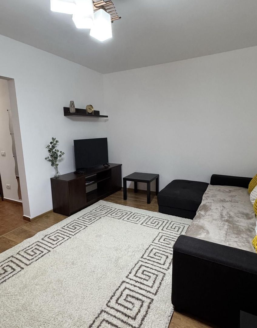 AP. 2 CAMERE TITAN, BUCATARIE INCHISA, METROU 5 MINUTE, REABILITAT - Poză 2