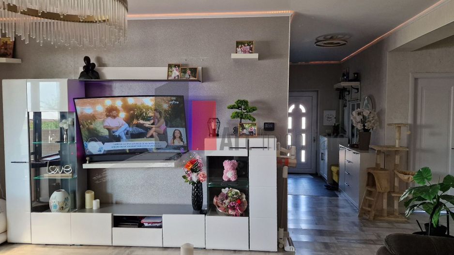Vindem casa moderna cu piscina si zona de fitness --Mihailesti - Poză 5