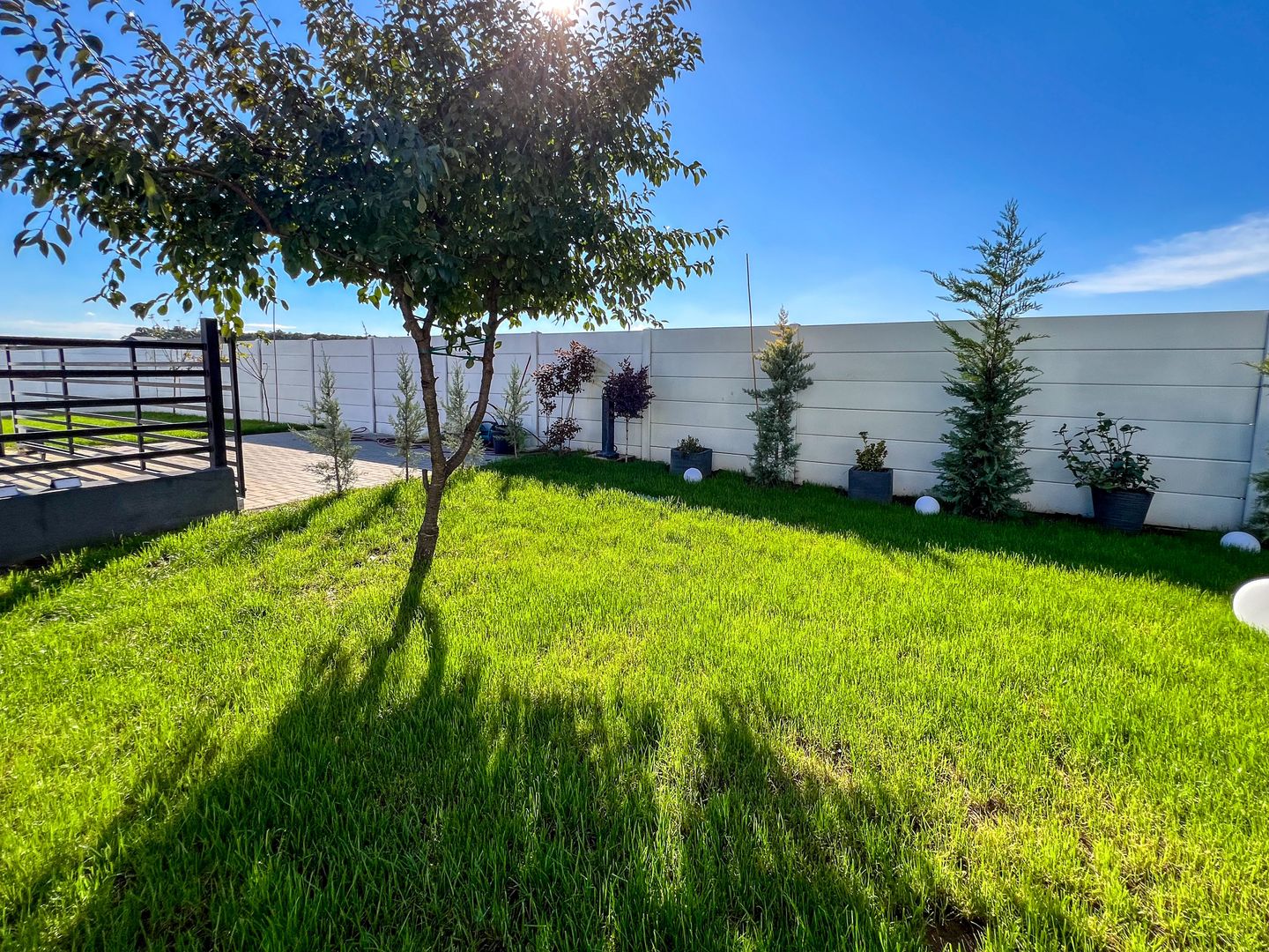 Vilă individuală elegantă, complet mobilată și utilată, lângă parcul și pădurea din Corbeanca - Poză 41