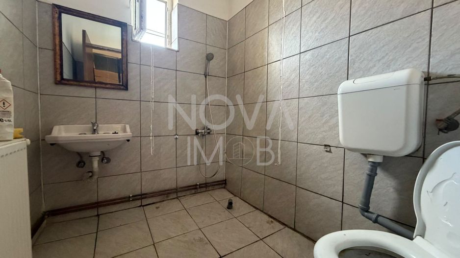 Casa individuala de vanzare cu COMISION 0, Zona Lazaret / Lupeni - Poză 13