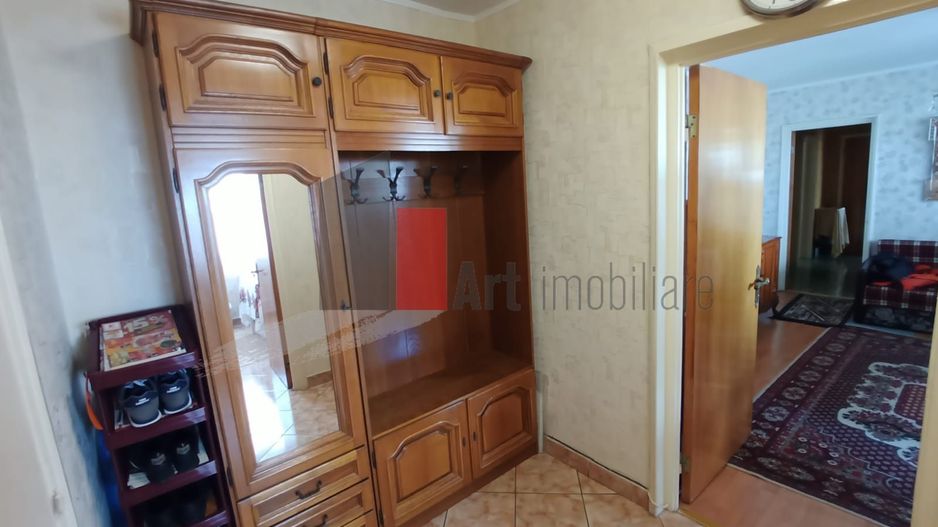 Vânzare apartament 3 camere semidecomandat Bd. Obregia - Cultural - Poză 11