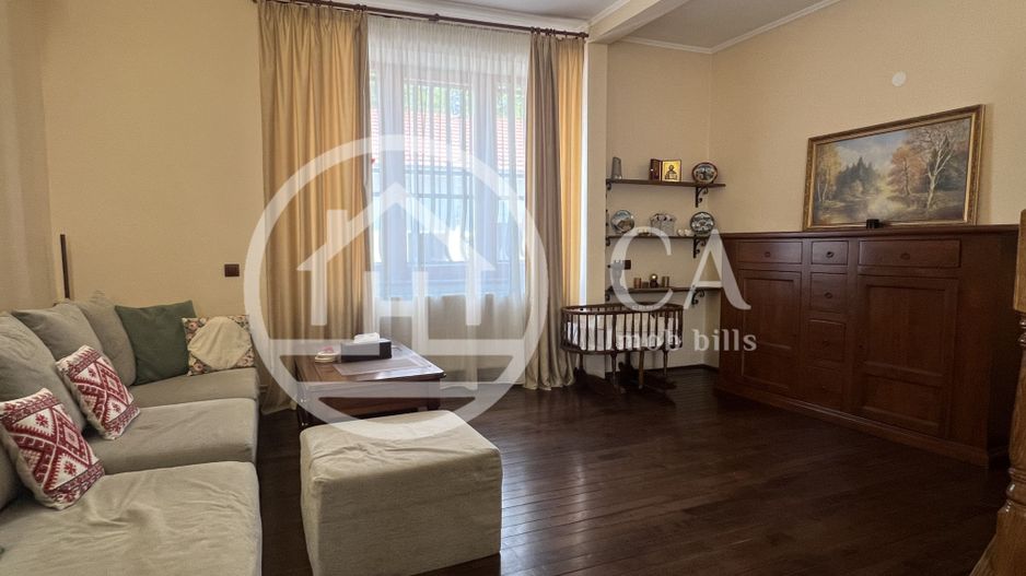 Casa cu 5 camere de vânzare in zona Centrala, Oradea - Poză 12